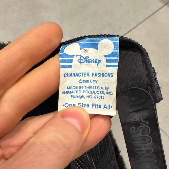 Mickey Mouse Hat - Picture 4 of 4